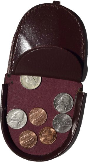 Lot of 12 New Burgundy Leather change purse, Coin case, Coin holder, change case - Image 7