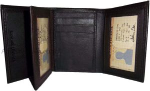 Man’s wallet Trifold Leather 9 card spaces 2 ID windows 2 bill slots New wallet - Image 7