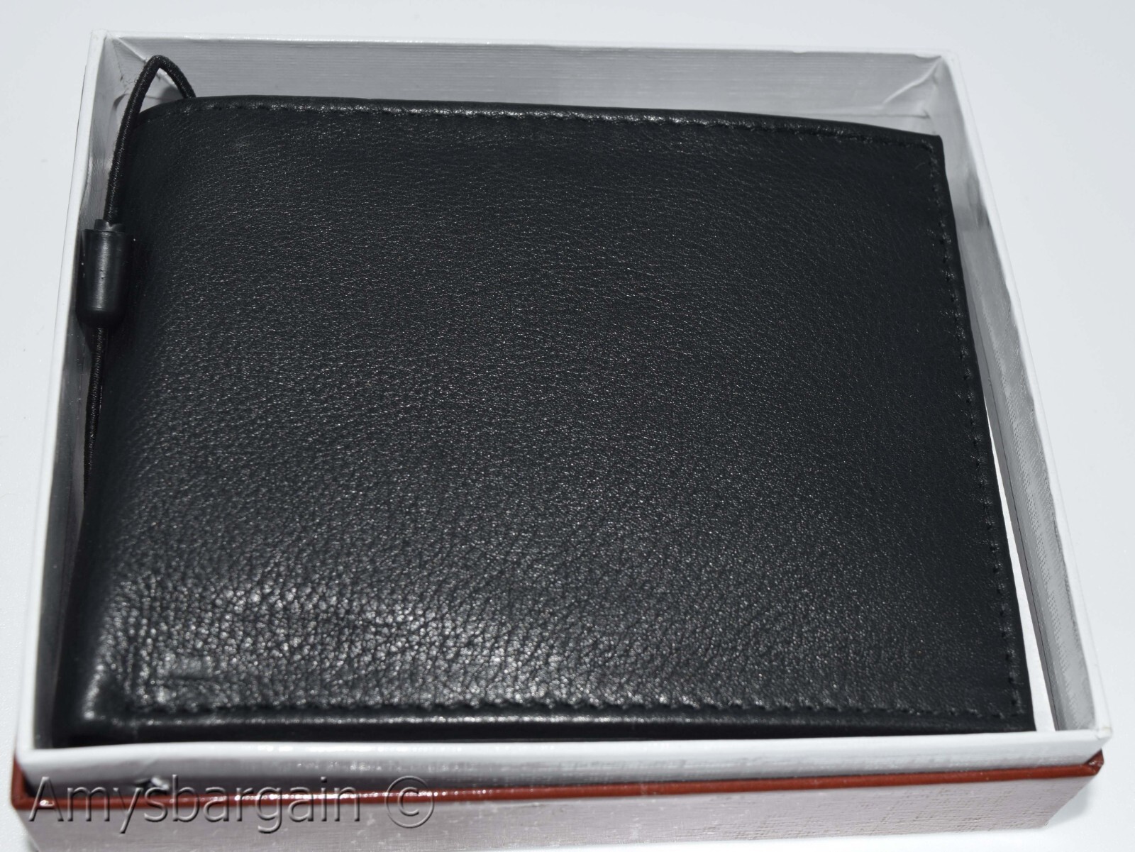 Men's RFID wallet bifold genuine leather protect IDs credit cards new in box. - Image 3