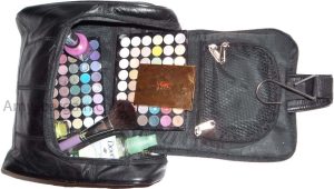 Women/s large leather cosmetic make up case doorknob hanger toiletry case - Image 13