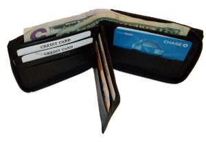 man's Zip around Leather wallet 12 credit bank card holder 2 bil slots br new - Image 10