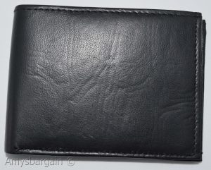 Men's RFID wallet bifold genuine leather protect IDs credit cards new in box. - Image 4
