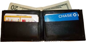 Lot of 3. Man's Wallet. Bi fold Leather Wallet 12 Credit Cards 2 IDs Suede lined - Image 8