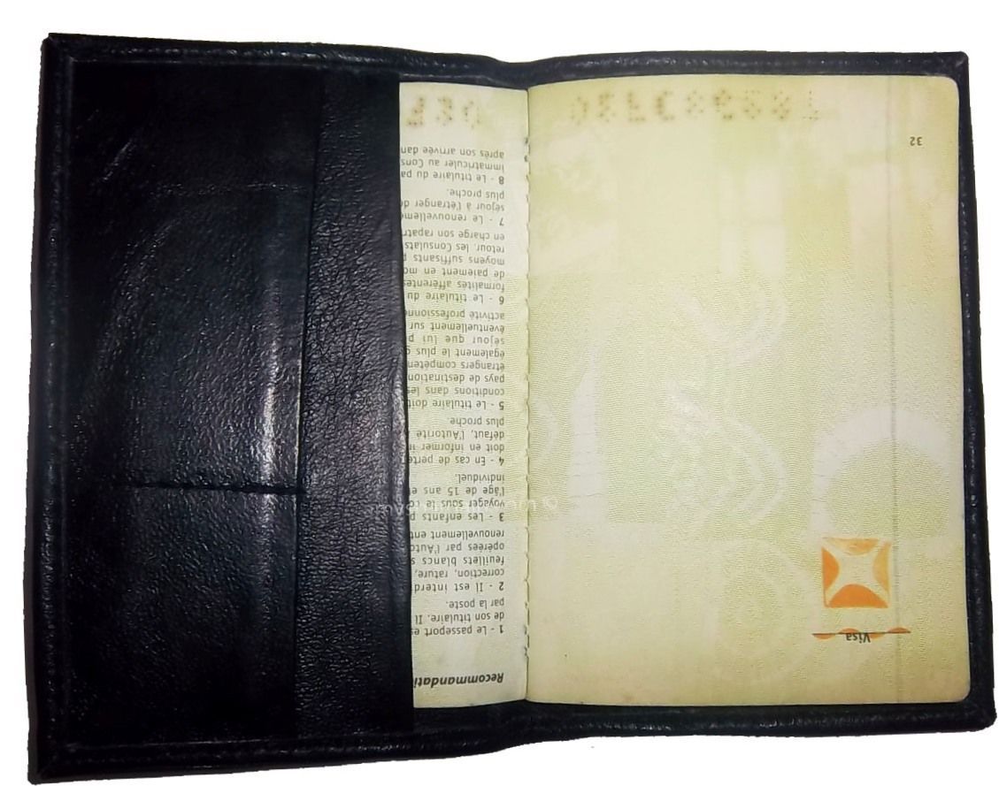 USA leather passport cover black unbranded new passport and credit card case - Image 6
